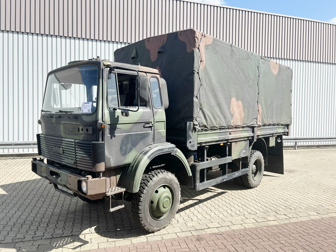 110-17 AW 4x4 110-17 AW 4x4, Ex-, Küche - Тентованный грузовик: фото 1 110-17 AW 4x4 110-17 AW 4x4, Ex-, Küche - Тентованный грузовик: фото 1