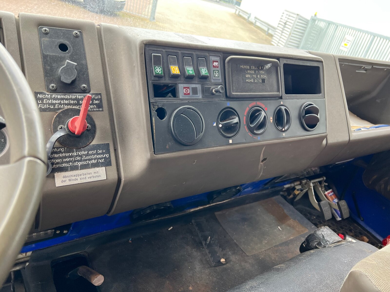 120-23 AW 4x4 Doka 120-23 AW 4x4 Doka, V8-Motor, Seilwinde - Грузовик-шасси: фото 4 120-23 AW 4x4 Doka 120-23 AW 4x4 Doka, V8-Motor, Seilwinde - Грузовик-шасси: фото 4