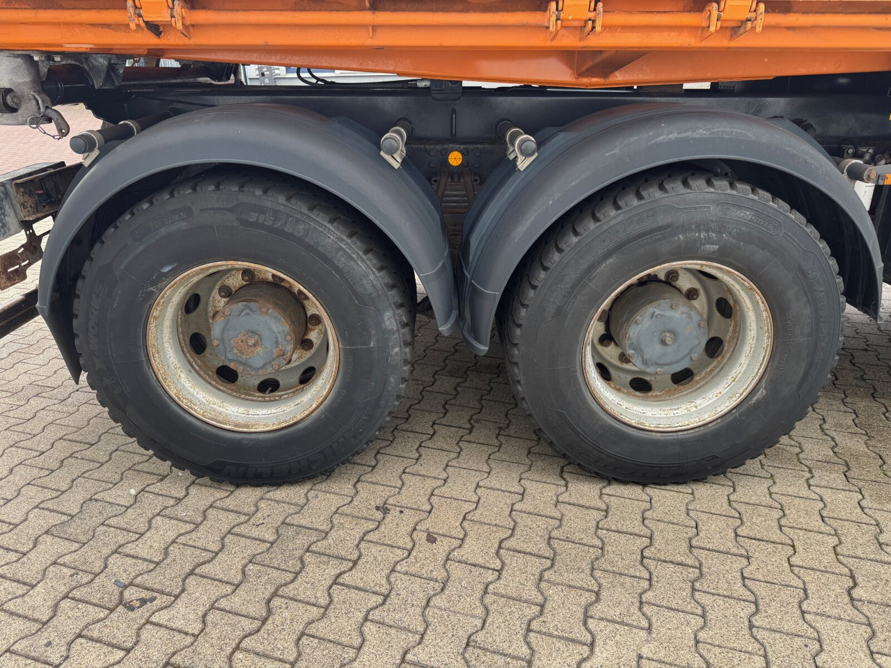 AD260T41 6x4 AD260T41 6x4, EEV - Грузовик-шасси: фото 4 AD260T41 6x4 AD260T41 6x4, EEV - Грузовик-шасси: фото 4