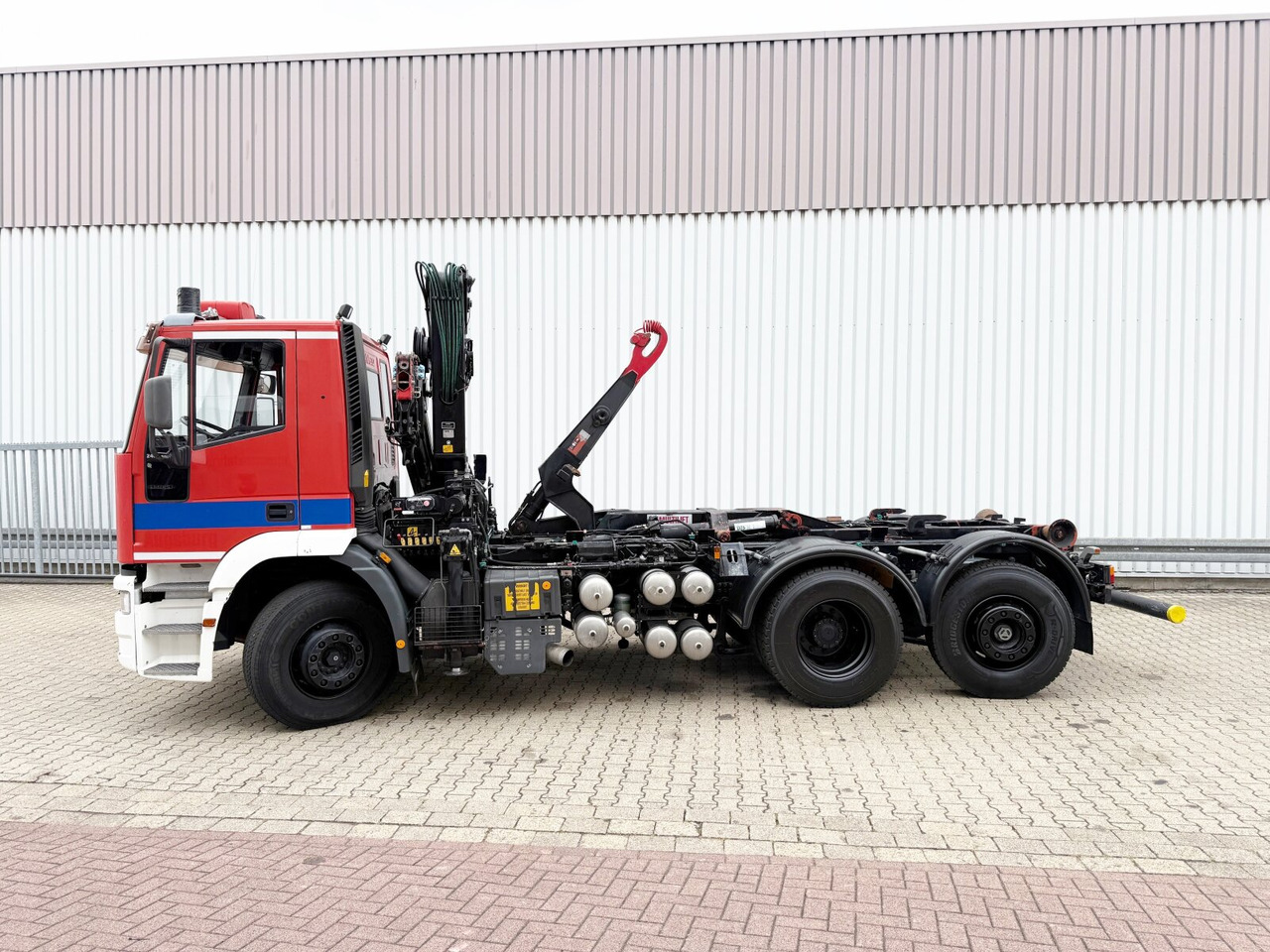 Andere EuroTech 240E38 6x2-4 EuroTech 240E38 6x2-4, Lift-/Lenkachse, Seilwinde, Kran Hiab 100 - Крюковой мультилифт, Автоманипулятор: фото 1 Andere EuroTech 240E38 6x2-4 EuroTech 240E38 6x2-4, Lift-/Lenkachse, Seilwinde, Kran Hiab 100 - Крюковой мультилифт, Автоманипулятор: фото 1