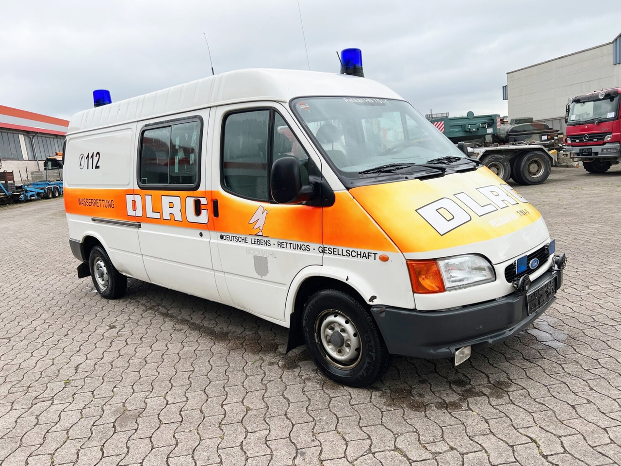 Фото интерьера 1: Ford Transit 2.0 4x2 Transit 2.0 4x2, Benziner! в лизинг Ford Transit 2.0 4x2 Transit 2.0 4x2, Benziner!