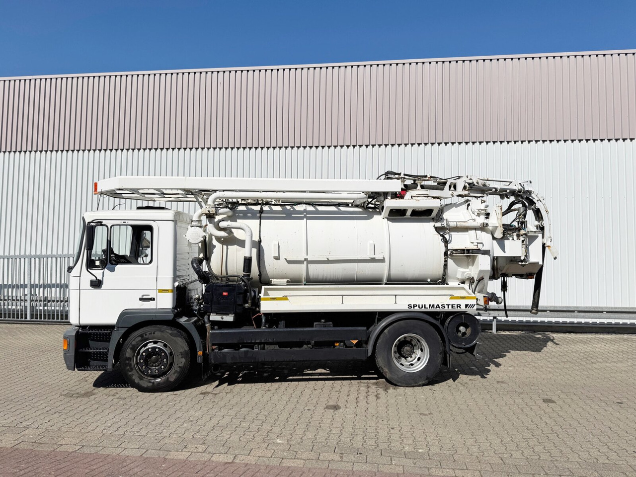 MAN TGM 18.284 4x2 BL TGM 18.284 4x2 BL, Assmann Saug- und Spülwagen 9m³ - Грузовик: фото 4 MAN TGM 18.284 4x2 BL TGM 18.284 4x2 BL, Assmann Saug- und Spülwagen 9m³ - Грузовик: фото 4
