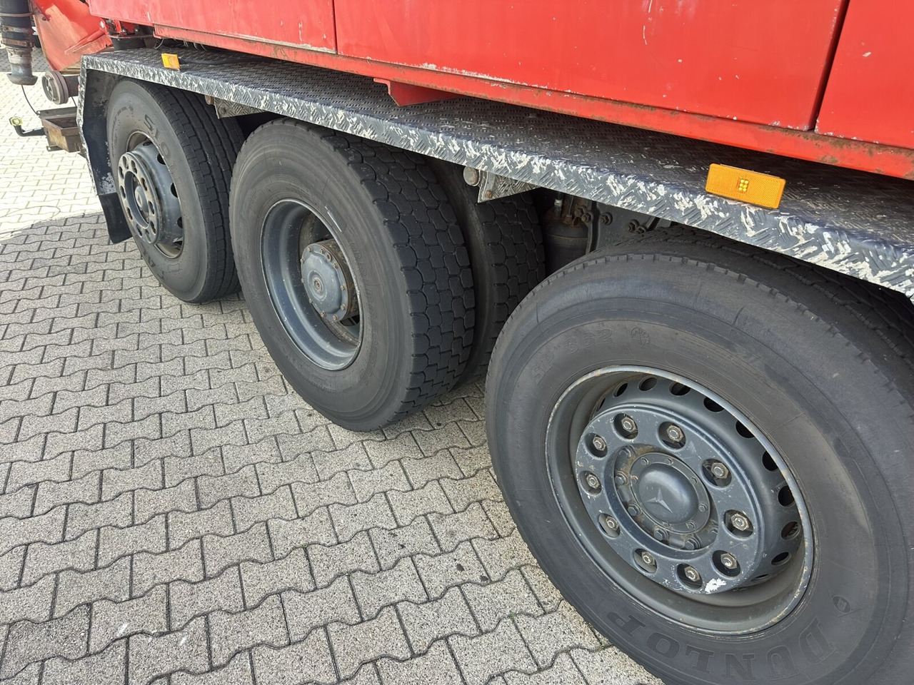 Mercedes-Benz Actros 3246 L 8x2 Actros 3246 L 8x2, Hellmers Saug- und Spülwagen ca. 15m³ - Грузовик: фото 5 Mercedes-Benz Actros 3246 L 8x2 Actros 3246 L 8x2, Hellmers Saug- und Spülwagen ca. 15m³ - Грузовик: фото 5