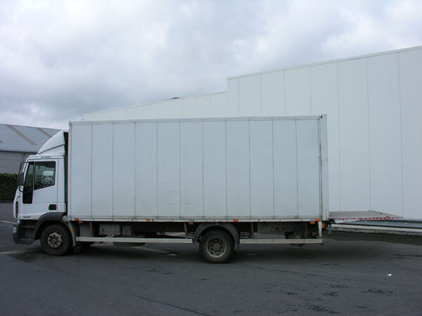 Грузовик с закрытым кузовом Iveco EuroCargo 120E/21 EuroCargo 120E/21: фото 7
