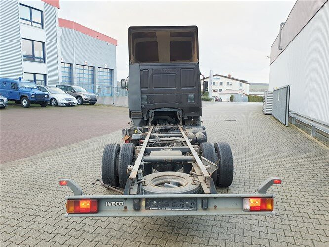 Iveco EuroCargo 75 E 17/4x2 EuroCargo 75 E 17/4x2, 6x VORHANDEN! - Грузовик-шасси: фото 5 Iveco EuroCargo 75 E 17/4x2 EuroCargo 75 E 17/4x2, 6x VORHANDEN! - Грузовик-шасси: фото 5