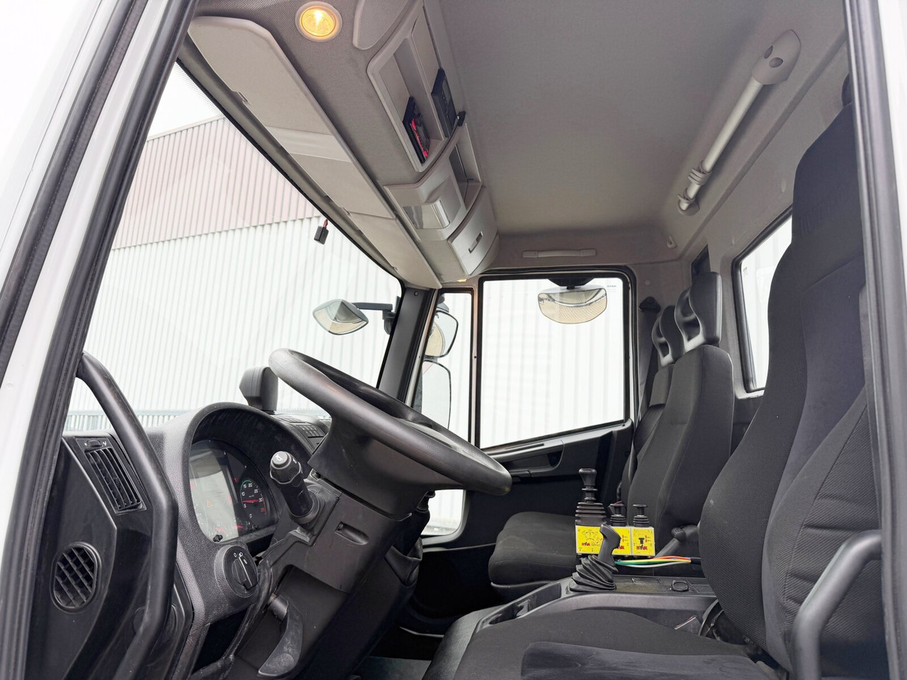 Iveco EuroCargo ML120E22 4x2 EuroCargo ML120E22 4x2, City-Abroller - Крюковой мультилифт: фото 2 Iveco EuroCargo ML120E22 4x2 EuroCargo ML120E22 4x2, City-Abroller - Крюковой мультилифт: фото 2