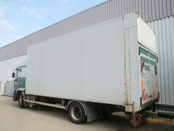 Фото интерьера 1: Грузовик с закрытым кузовом Iveco EuroTech 190E40 4x2 Euro Tech 190E40, Möbelkoffer, 49 cbm