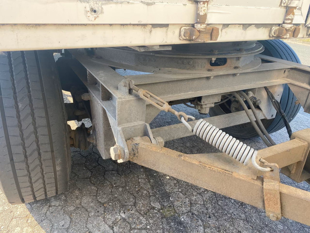 Kofferanhänger mit LBW Kofferanhänger mit LBW, Durchladesystem - Прицеп-фургон: фото 5 Kofferanhänger mit LBW Kofferanhänger mit LBW, Durchladesystem - Прицеп-фургон: фото 5