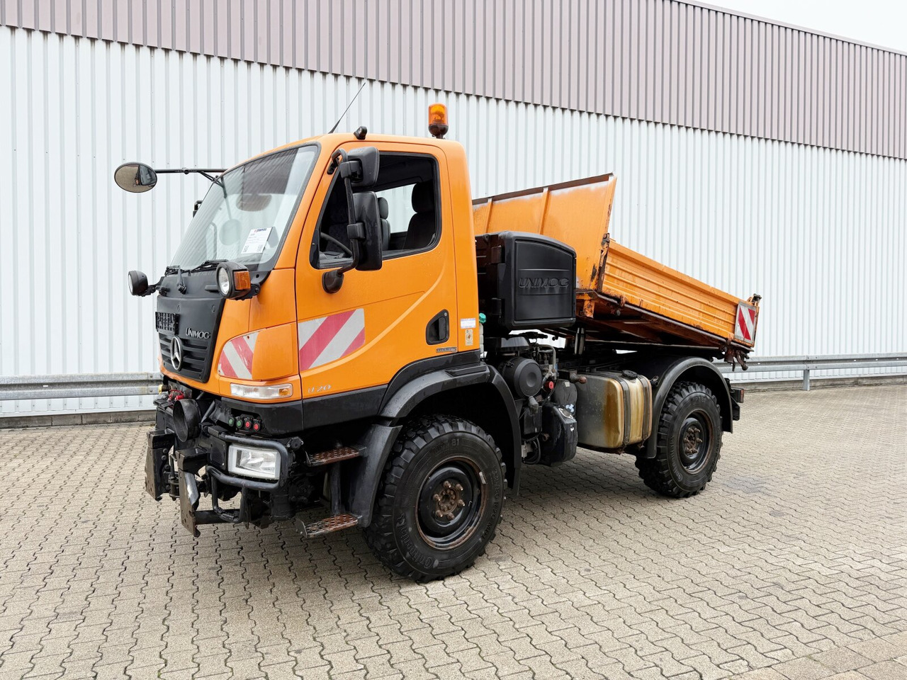 Unimog U 20 4x4 U 20 4x4, Kipper, Zapfwelle, Winterdienstausstattung, 2x AHK - Лёгкий коммерческий автомобиль: фото 1 Unimog U 20 4x4 U 20 4x4, Kipper, Zapfwelle, Winterdienstausstattung, 2x AHK - Лёгкий коммерческий автомобиль: фото 1