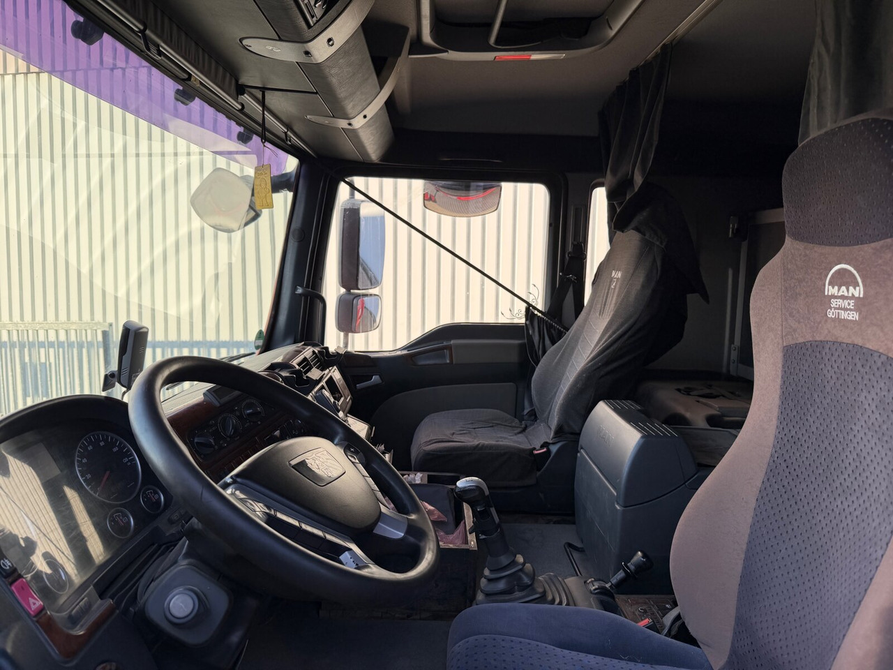 MAN TGA 26.480 6X6H BL TGA 26.480 6X6H BL, HydroDrive, Intarder, Wechselsystem (Sattelplatte) - Самосвал: фото 5 MAN TGA 26.480 6X6H BL TGA 26.480 6X6H BL, HydroDrive, Intarder, Wechselsystem (Sattelplatte) - Самосвал: фото 5