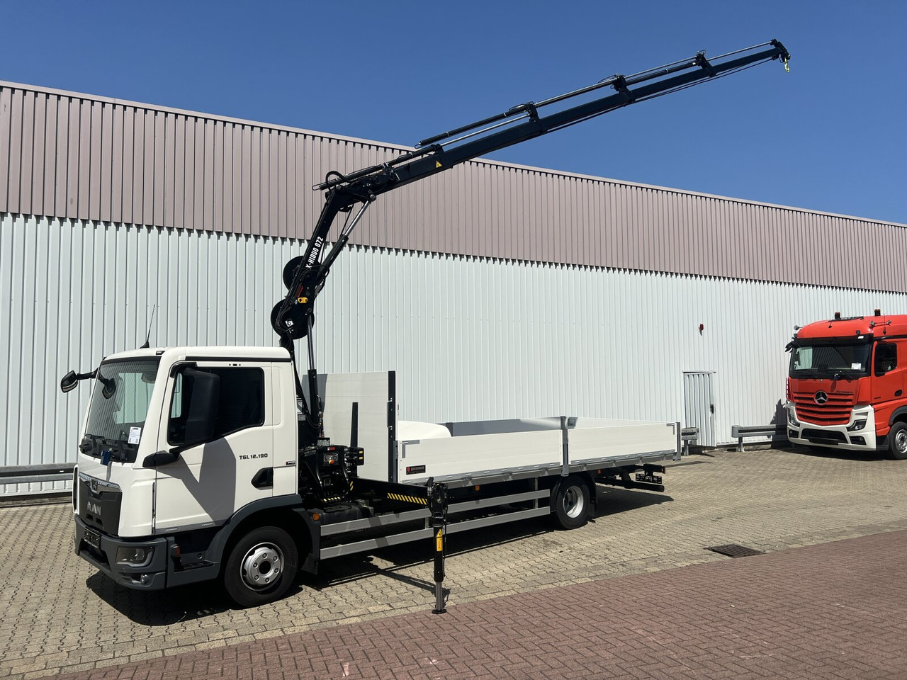 MAN TGL 12.190 4x2 BL TGL 12.190 4x2 BL mit Kran Hiab Hiduo 072DS-4 - Автоманипулятор: фото 1 MAN TGL 12.190 4x2 BL TGL 12.190 4x2 BL mit Kran Hiab Hiduo 072DS-4 - Автоманипулятор: фото 1