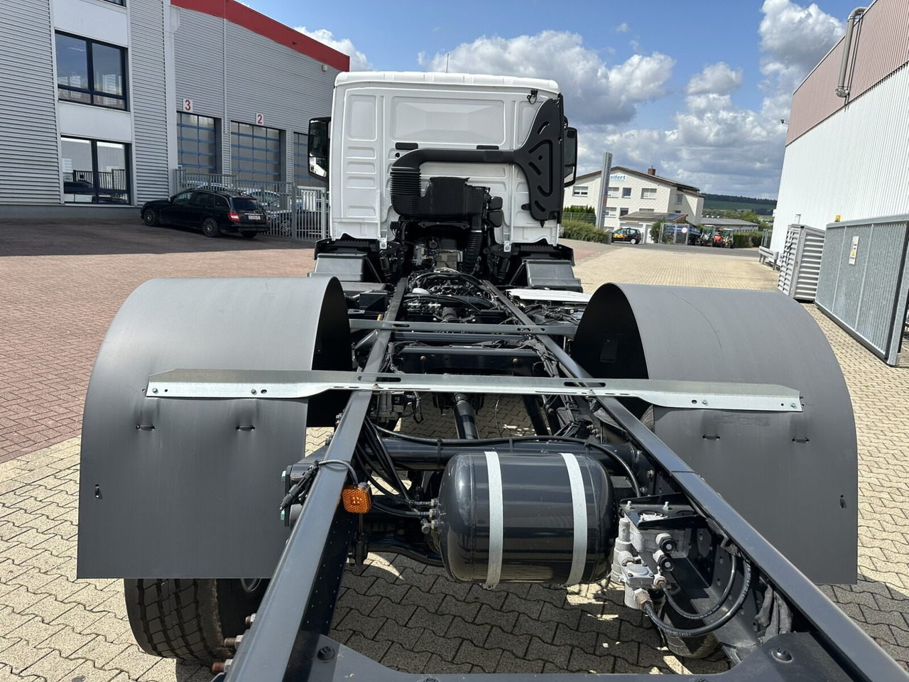 MAN TGM 13.250 4x4 BB CH TGM 13.250 4x4 BB CH, Only Export - Грузовик-шасси: фото 2 MAN TGM 13.250 4x4 BB CH TGM 13.250 4x4 BB CH, Only Export - Грузовик-шасси: фото 2