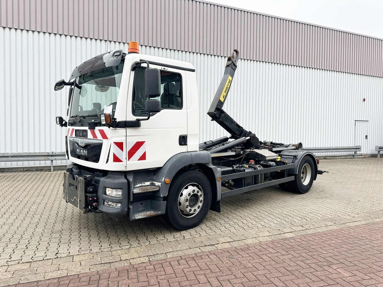 MAN TGM 18.290 4x2 BL TGM 18.290 4x2 BL, Winterdienstausstattung - Крюковой мультилифт: фото 1 MAN TGM 18.290 4x2 BL TGM 18.290 4x2 BL, Winterdienstausstattung - Крюковой мультилифт: фото 1