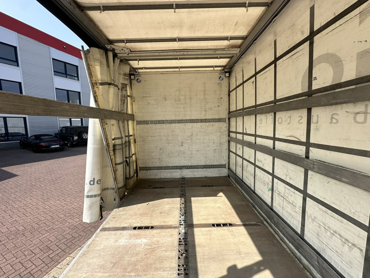 MAN TGS 26.400 6x2-4 LL TGS 26.400 6x2-4 LL, Lenk-/Lift, Edscha, Heckkran Palfinger PK23002-C + Jib PJ060A, Funk - Тентованный грузовик, Автоманипулятор: фото 5 MAN TGS 26.400 6x2-4 LL TGS 26.400 6x2-4 LL, Lenk-/Lift, Edscha, Heckkran Palfinger PK23002-C + Jib PJ060A, Funk - Тентованный грузовик, Автоманипулятор: фото 5