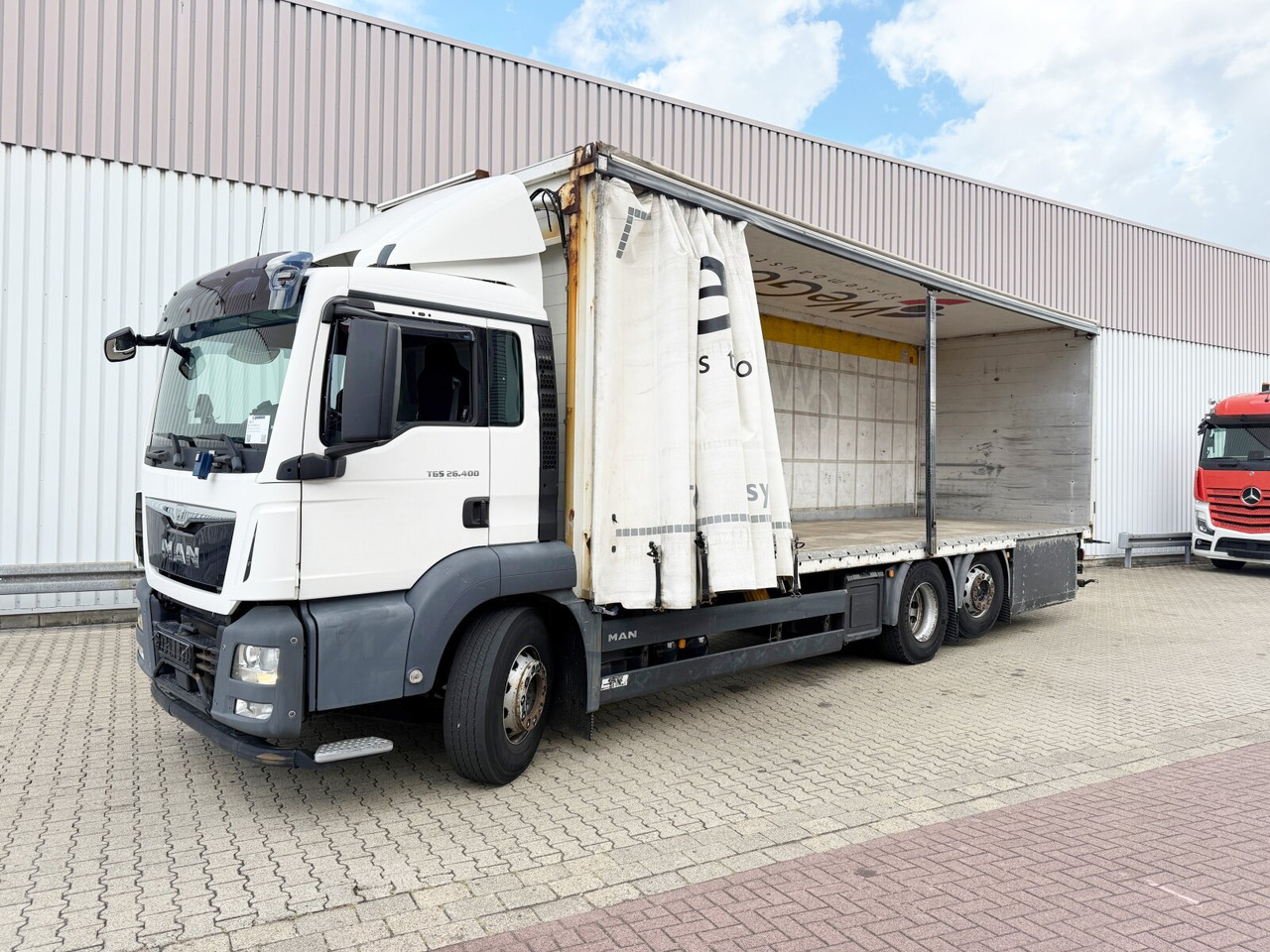 MAN TGS 26.400 6x2-4 LL TGS 26.400 6x2-4 LL, Lenk-/Lift, Hubdach - Грузовик бортовой/ Платформа, Автоманипулятор: фото 1 MAN TGS 26.400 6x2-4 LL TGS 26.400 6x2-4 LL, Lenk-/Lift, Hubdach - Грузовик бортовой/ Платформа, Автоманипулятор: фото 1