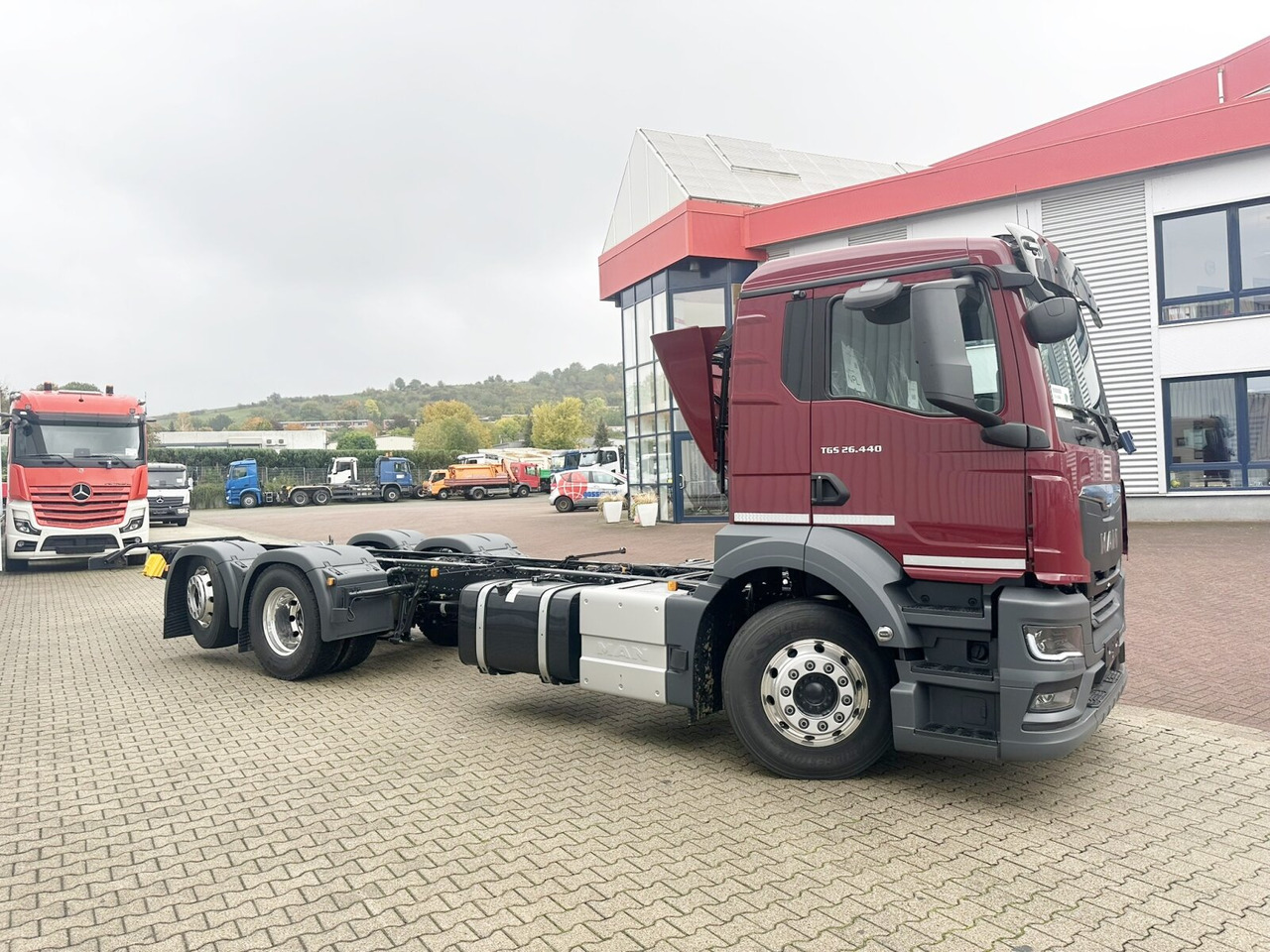 Новый Грузовик-шасси MAN TGS 26.440 6x2-4 LL CH TGS 26.440 6x2-4 LL CH, Lenk-/Liftachse, Navi, LED: фото 9