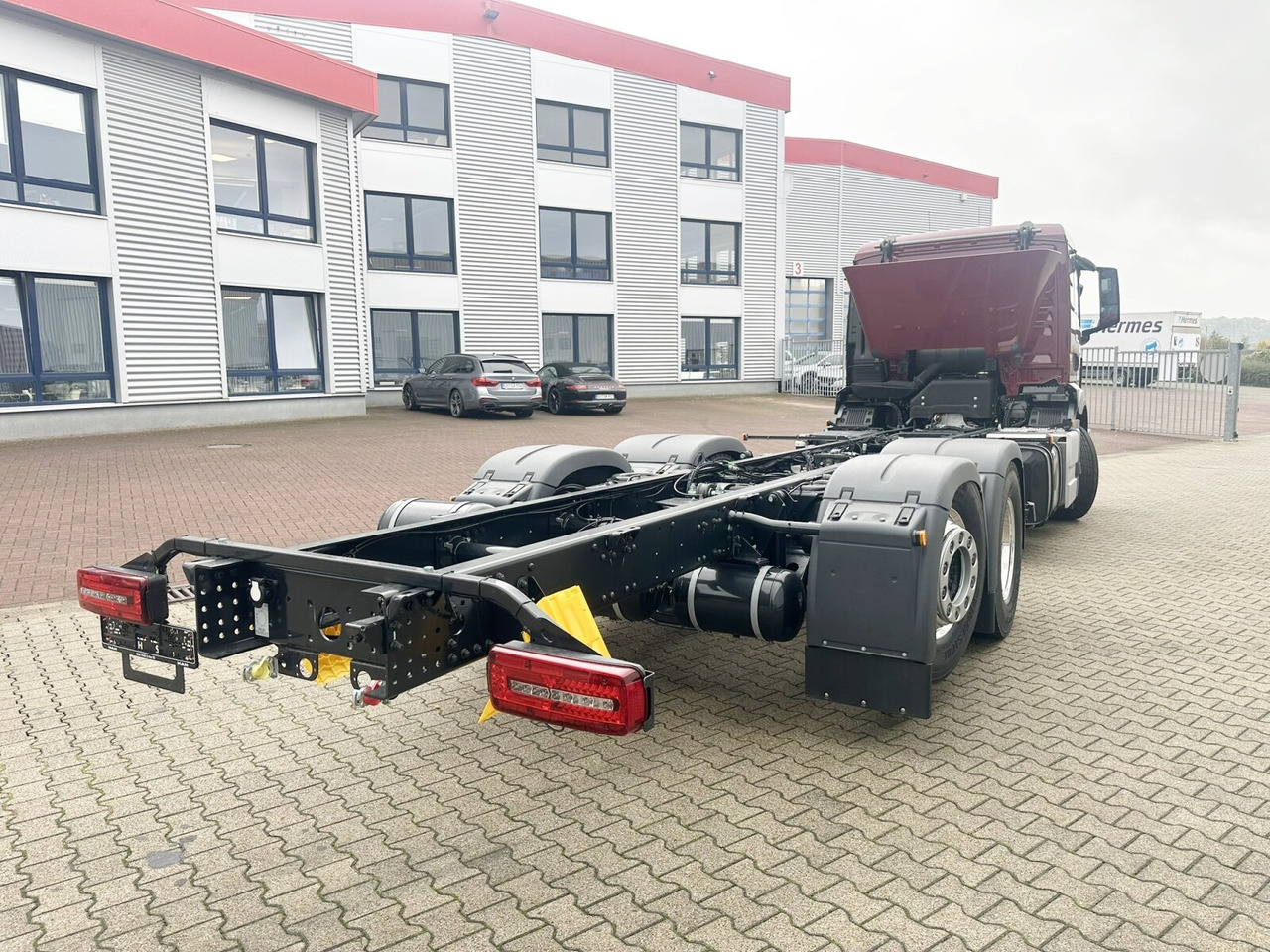 Новый Грузовик-шасси MAN TGS 26.440 6x2-4 LL CH TGS 26.440 6x2-4 LL CH, Lenk-/Liftachse, Navi, LED: фото 10