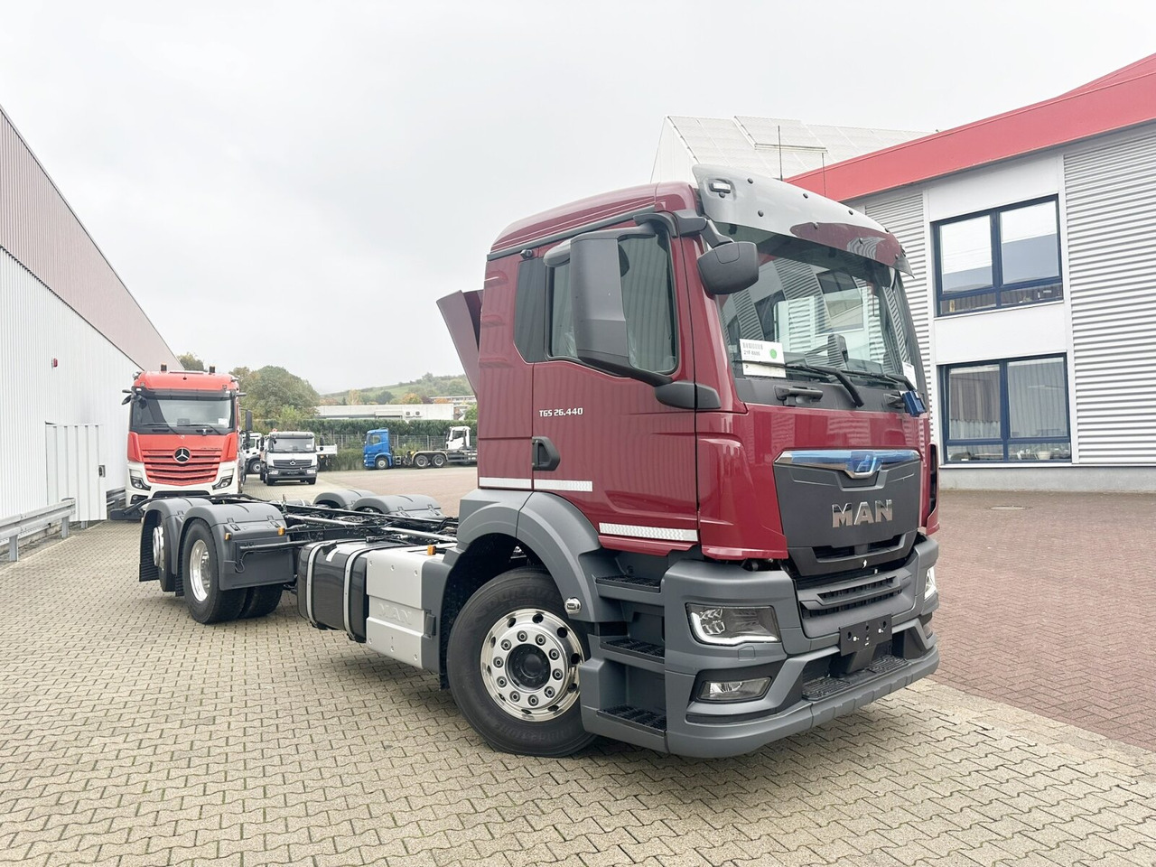 Новый Грузовик-шасси MAN TGS 26.440 6x2-4 LL CH TGS 26.440 6x2-4 LL CH, Lenk-/Liftachse, Navi, LED: фото 8