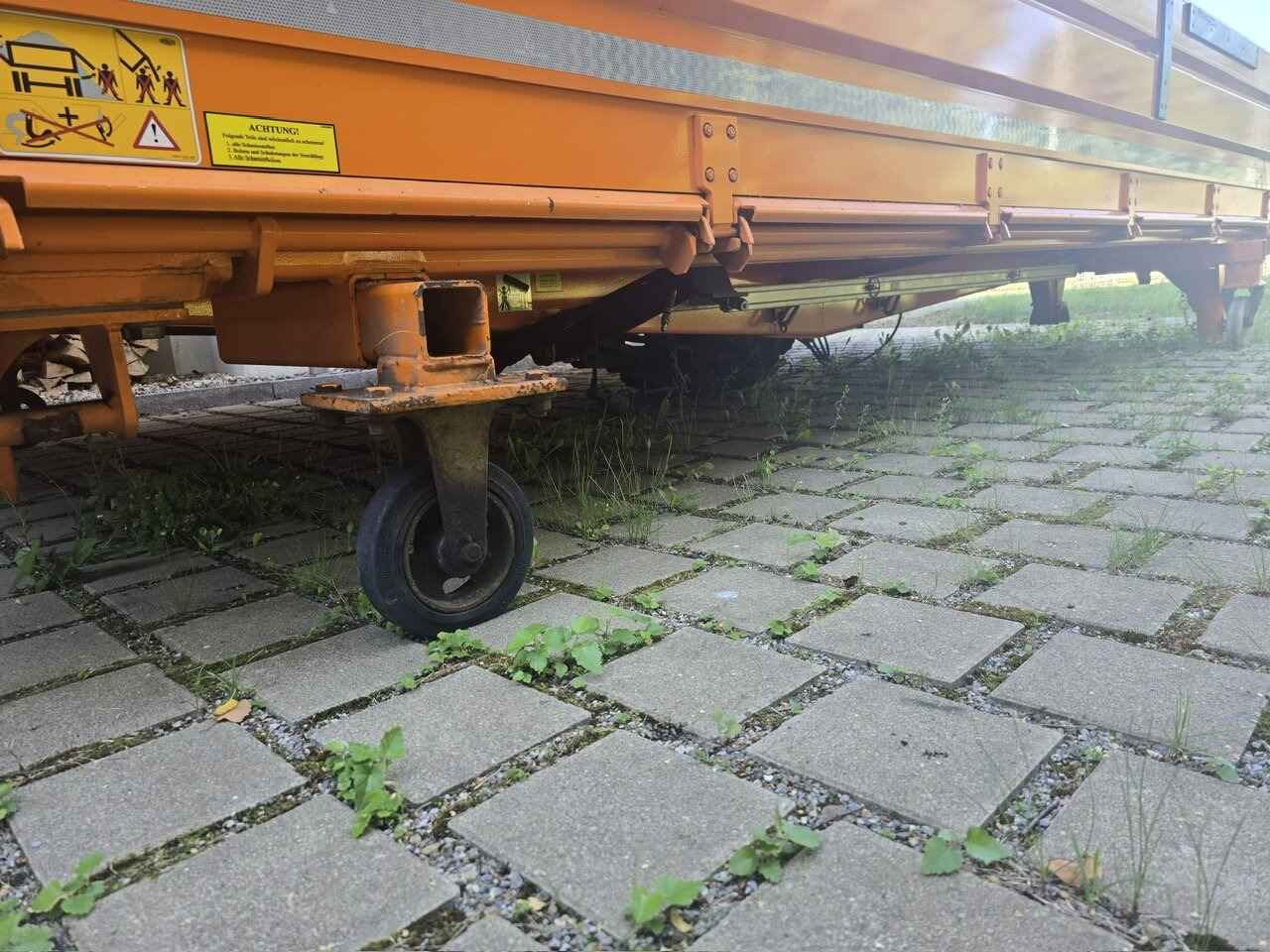 MAN TGS 28.400 6x4-4 BL TGS 28.400 6x4-4 BL, EEV, Lenk-/Liftachse, Wechselsystem Kipper/Salzsteuer - Самосвал: фото 4 MAN TGS 28.400 6x4-4 BL TGS 28.400 6x4-4 BL, EEV, Lenk-/Liftachse, Wechselsystem Kipper/Salzsteuer - Самосвал: фото 4