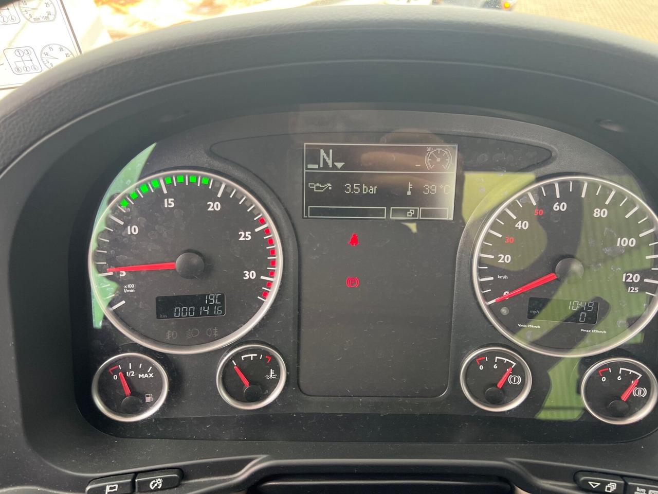 MAN TGS 33.360 6x4 BB TGS 33.360 6x4 BB, Häckslerkabine, NMV Nebenantrieb - Грузовик-шасси: фото 4 MAN TGS 33.360 6x4 BB TGS 33.360 6x4 BB, Häckslerkabine, NMV Nebenantrieb - Грузовик-шасси: фото 4