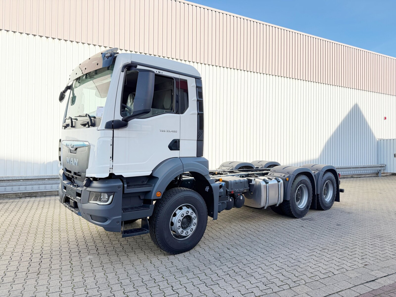 MAN TGS 33.480 6x4 BL CH TGS 33.480 6x4 BL CH, Nebenantrieb - Грузовик-шасси: фото 1 MAN TGS 33.480 6x4 BL CH TGS 33.480 6x4 BL CH, Nebenantrieb - Грузовик-шасси: фото 1