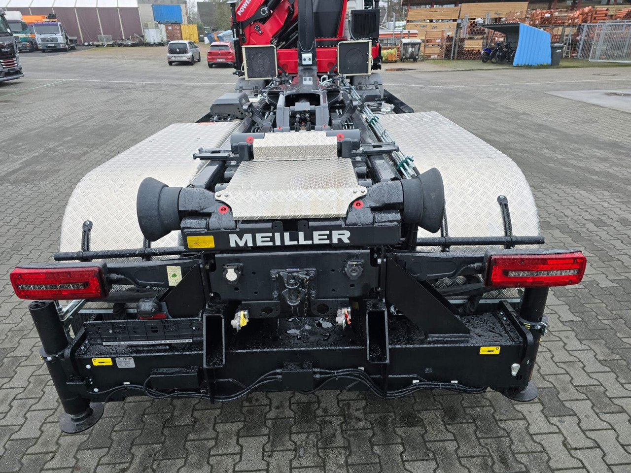 MAN TGS 35.480 8X4 BL TGS 35.480 8X4 BL, Intarder, Kran HMF 3220-K6, 4-fach Abstützung, Funk - Крюковой мультилифт, Автоманипулятор: фото 3 MAN TGS 35.480 8X4 BL TGS 35.480 8X4 BL, Intarder, Kran HMF 3220-K6, 4-fach Abstützung, Funk - Крюковой мультилифт, Автоманипулятор: фото 3