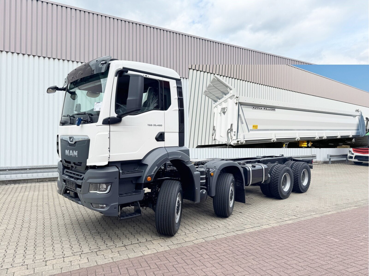 MAN TGS 35.480 8x8 BB CH TGS 35.480 8x8 BB CH, Hohe Bauart, Nebenantrieb - Самосвал: фото 1 MAN TGS 35.480 8x8 BB CH TGS 35.480 8x8 BB CH, Hohe Bauart, Nebenantrieb - Самосвал: фото 1