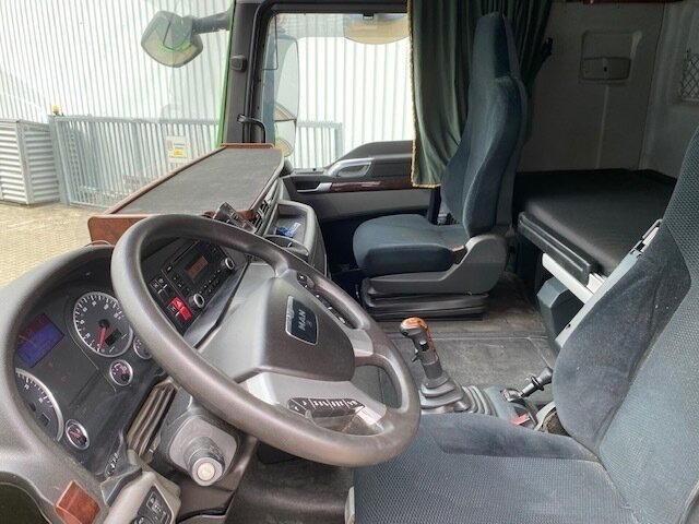 MAN TGX 26.540 6x4 BB TGX 26.540 6x4 BB, Intarder, XXL-Fahrerhaus - Портальный бункеровоз: фото 3 MAN TGX 26.540 6x4 BB TGX 26.540 6x4 BB, Intarder, XXL-Fahrerhaus - Портальный бункеровоз: фото 3
