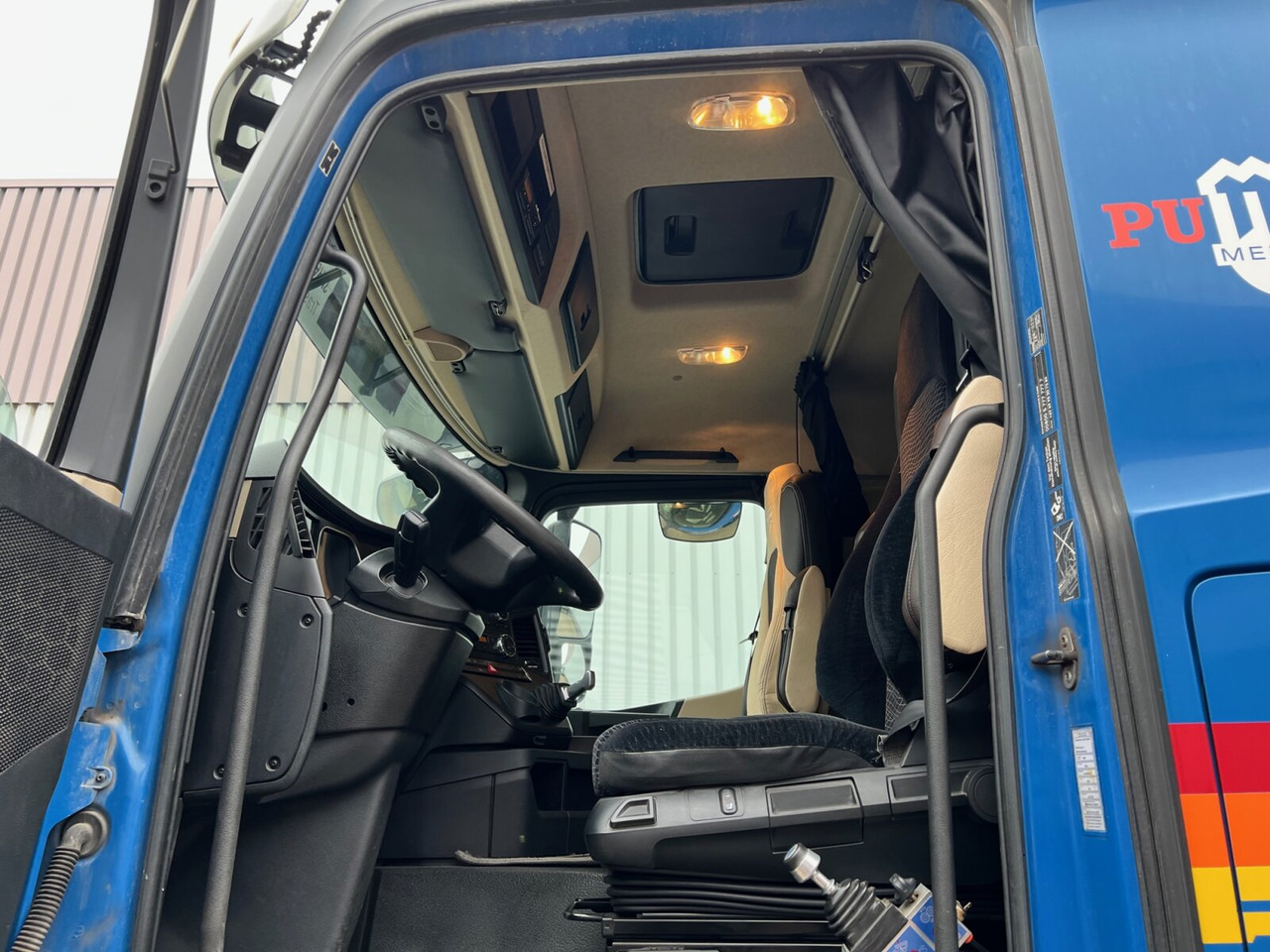 Mercedes-Benz Actros 1848 L 4x2 Actros 1848 L 4x2, Retarder, Getreidekipper ca. 16m³ - Самосвал: фото 4 Mercedes-Benz Actros 1848 L 4x2 Actros 1848 L 4x2, Retarder, Getreidekipper ca. 16m³ - Самосвал: фото 4