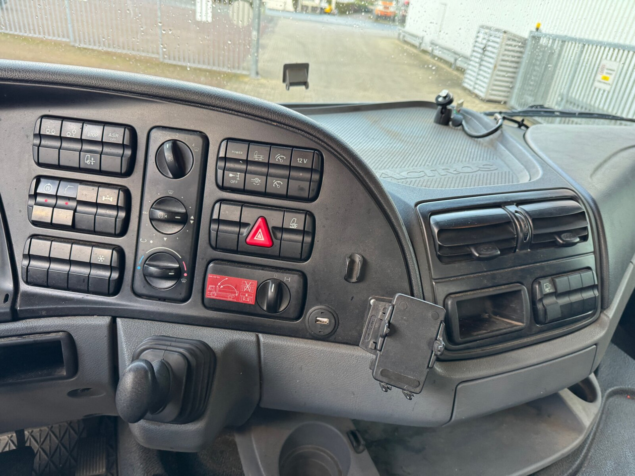 Mercedes-Benz Actros 2541 L 6x2 Actros 2541 L 6x2, Lenkachse, Meiller RK 20.65, Kran Palfinger PK 14002-EH, Funk - Крюковой мультилифт, Автоманипулятор: фото 4 Mercedes-Benz Actros 2541 L 6x2 Actros 2541 L 6x2, Lenkachse, Meiller RK 20.65, Kran Palfinger PK 14002-EH, Funk - Крюковой мультилифт, Автоманипулятор: фото 4
