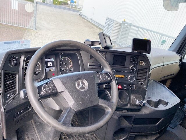 Mercedes-Benz Actros 2545 L 6x2 Actros 2545 L 6x2, StreamSpace, Liftachse, Bi-Xenon - Грузовик-шасси: фото 3 Mercedes-Benz Actros 2545 L 6x2 Actros 2545 L 6x2, StreamSpace, Liftachse, Bi-Xenon - Грузовик-шасси: фото 3