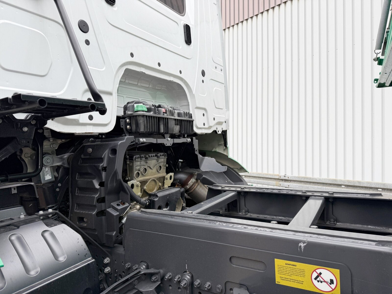 Mercedes-Benz Arocs 1840 K 4x2 Arocs 1840 K 4x2, MultimediaCockpit, Alu-Bordwände, Platz für Kranmontage - Самосвал: фото 4 Mercedes-Benz Arocs 1840 K 4x2 Arocs 1840 K 4x2, MultimediaCockpit, Alu-Bordwände, Platz für Kranmontage - Самосвал: фото 4