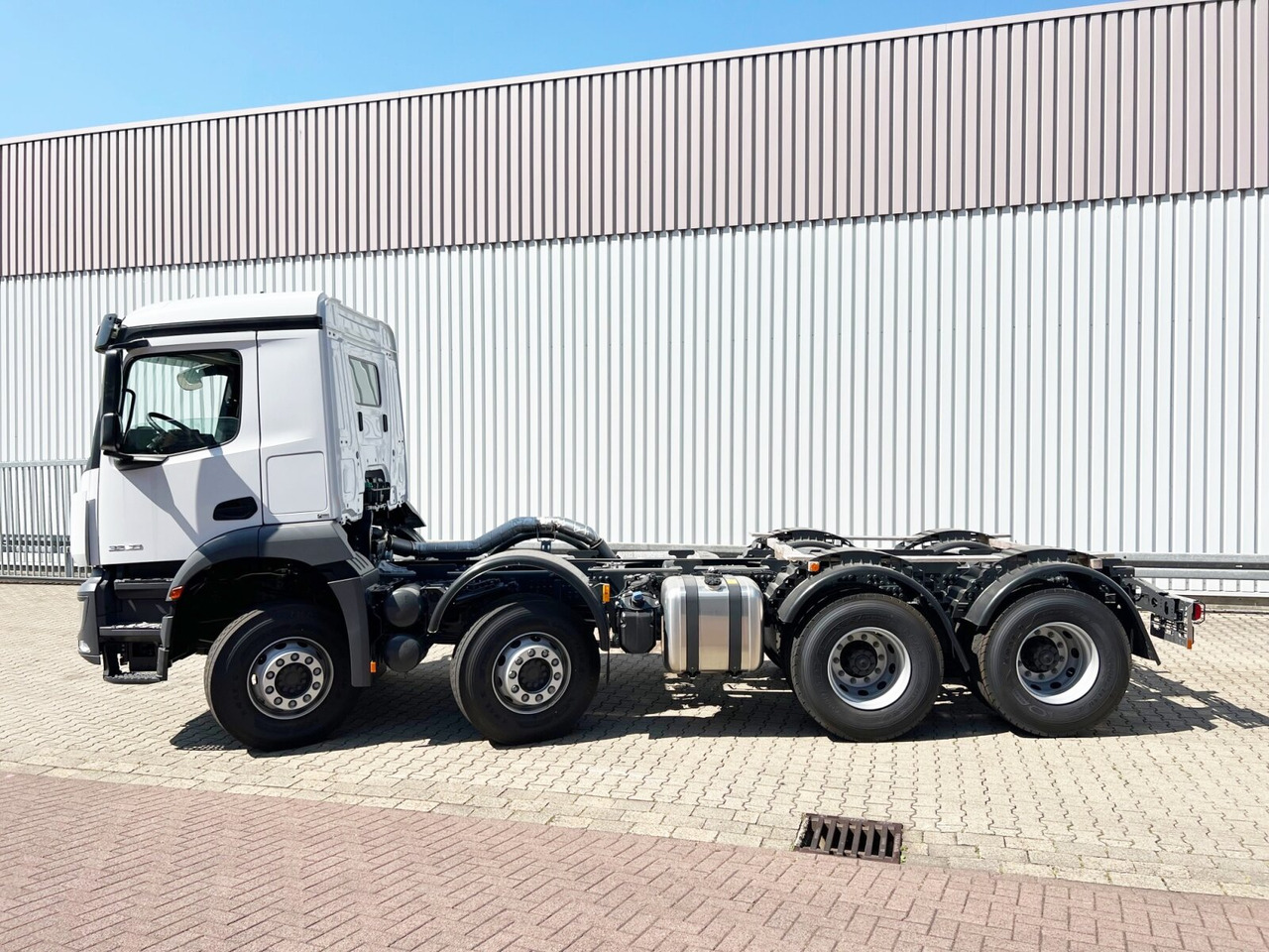 Mercedes-Benz Arocs 3240 8x4 Arocs 3240 8x4, 9/10m³ Mischer - Автобетоносмеситель: фото 2 Mercedes-Benz Arocs 3240 8x4 Arocs 3240 8x4, 9/10m³ Mischer - Автобетоносмеситель: фото 2
