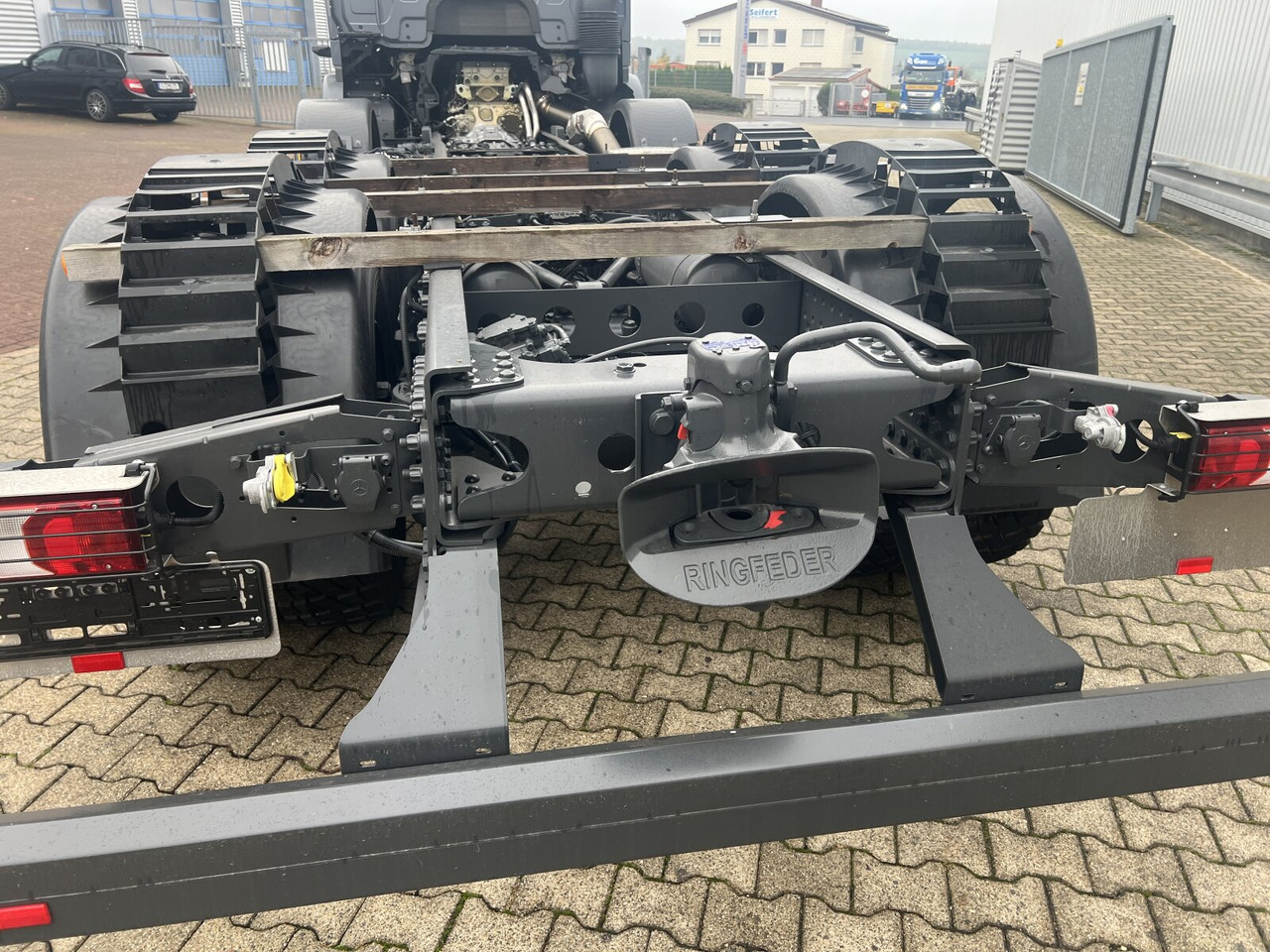 Mercedes-Benz Arocs 3251 L 8x4/4 Arocs 3251 L 8x4/4, mit Motorabtrieb C plus NA - Грузовик-шасси: фото 4 Mercedes-Benz Arocs 3251 L 8x4/4 Arocs 3251 L 8x4/4, mit Motorabtrieb C plus NA - Грузовик-шасси: фото 4