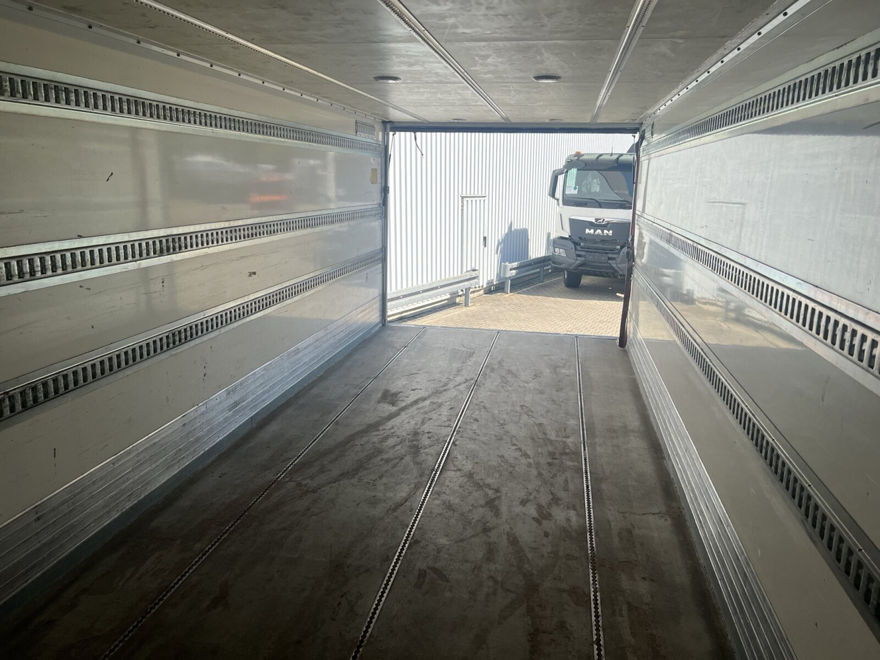 Mercedes-Benz Atego 1230 L 4x2 Atego 1230 L 4x2, LBW, Dautel, 1,5t - Грузовик с закрытым кузовом: фото 4 Mercedes-Benz Atego 1230 L 4x2 Atego 1230 L 4x2, LBW, Dautel, 1,5t - Грузовик с закрытым кузовом: фото 4