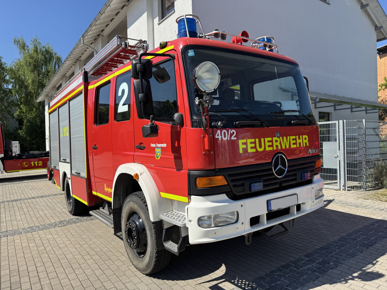 Mercedes-Benz Atego 1628 4x4, LF 16/20 Atego 1628 4x4, LF 16/20 - Машина скорой помощи: фото 1 Mercedes-Benz Atego 1628 4x4, LF 16/20 Atego 1628 4x4, LF 16/20 - Машина скорой помощи: фото 1