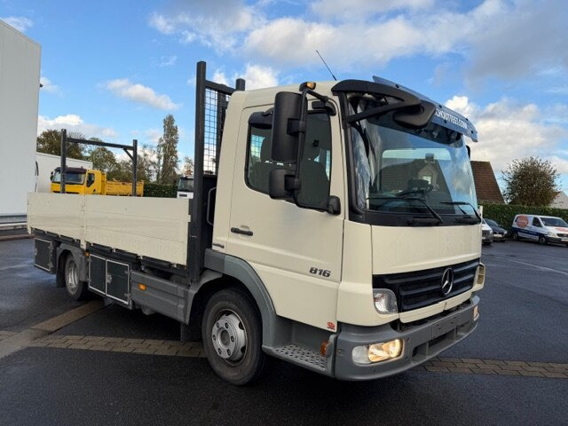 Mercedes-Benz Atego 816 4 x 2 - Грузовик бортовой/ Платформа: фото 2 Mercedes-Benz Atego 816 4 x 2 - Грузовик бортовой/ Платформа: фото 2
