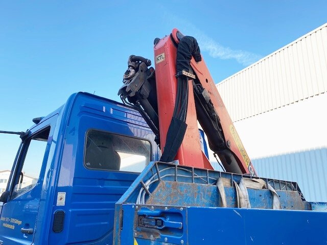 Mercedes-Benz Axor 1828 L 4x2 Axor 1828 L 4x2 mit Kran Palfinger PK 9501, Funk - Автоманипулятор, Грузовик бортовой/ Платформа: фото 2 Mercedes-Benz Axor 1828 L 4x2 Axor 1828 L 4x2 mit Kran Palfinger PK 9501, Funk - Автоманипулятор, Грузовик бортовой/ Платформа: фото 2