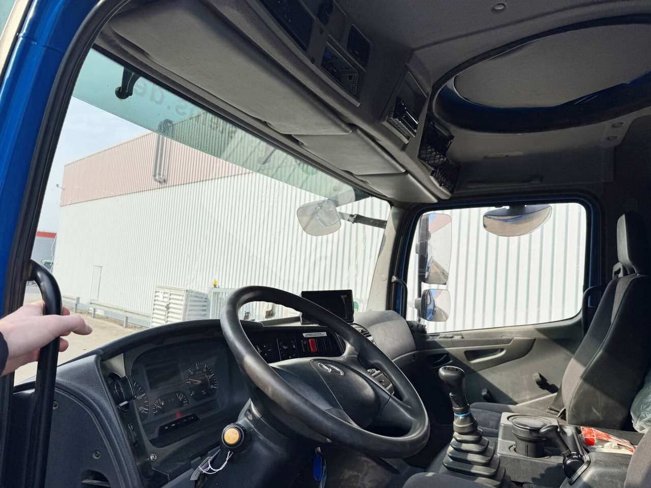 Mercedes-Benz Axor 1829 A 4x4 Axor 1829 A 4x4, Willig Tank ca. 8500l, 2 Kammern - Грузовик-цистерна: фото 5 Mercedes-Benz Axor 1829 A 4x4 Axor 1829 A 4x4, Willig Tank ca. 8500l, 2 Kammern - Грузовик-цистерна: фото 5