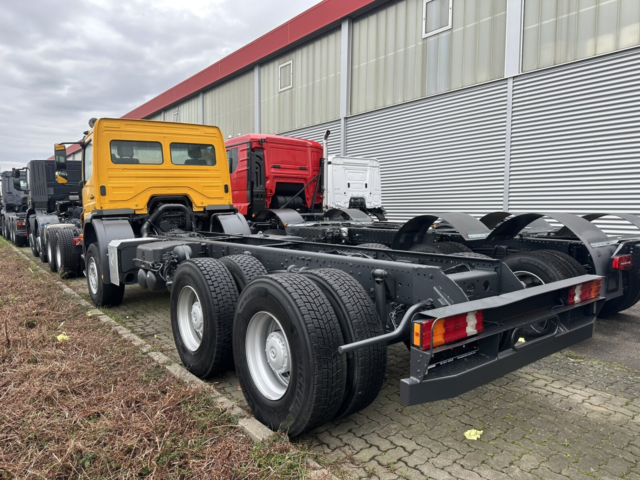 Грузовик-шасси Mercedes-Benz Axor 2629 K 6x4 Axor 2629 K 6x4, PTO, Steel, Manual, 6-Zylinder: фото 10