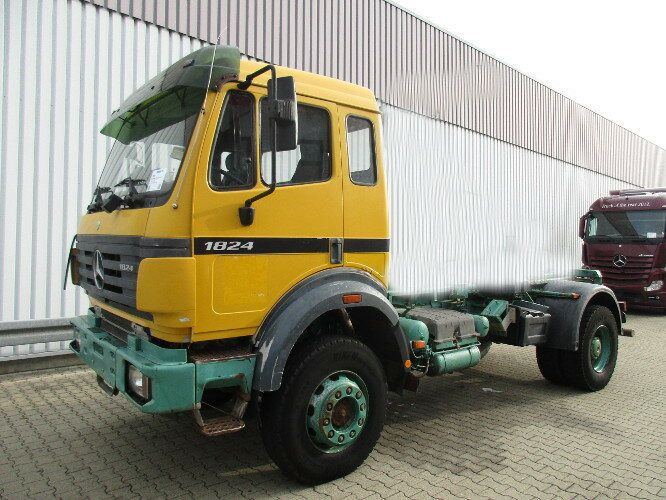 Mercedes-Benz SK 1824 AK 4x4 SK 1824 AK 4x4 Chassis - Грузовик-шасси: фото 1 Mercedes-Benz SK 1824 AK 4x4 SK 1824 AK 4x4 Chassis - Грузовик-шасси: фото 1