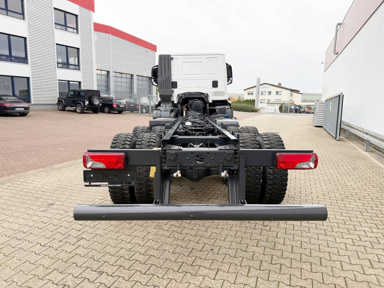 Новый Грузовик-шасси T-Way 360 6x6 T-Way 360 6x6, Nebenantrieb: фото 11 Новый Грузовик-шасси T-Way 360 6x6 T-Way 360 6x6, Nebenantrieb: фото 11