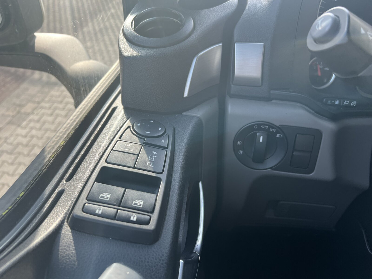 MAN TGX 18.500 4X2 LLS TGX 18.500 4X2 LLS, Retarder, Vollumer - Тягач: фото 2 MAN TGX 18.500 4X2 LLS TGX 18.500 4X2 LLS, Retarder, Vollumer - Тягач: фото 2