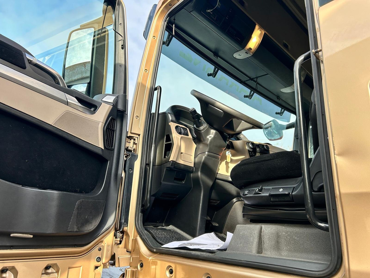 MAN TGX 33.580 6x4 BB TGX 33.580 6x4 BB, Retarder, zZGG 150.000kg - Тягач: фото 4 MAN TGX 33.580 6x4 BB TGX 33.580 6x4 BB, Retarder, zZGG 150.000kg - Тягач: фото 4