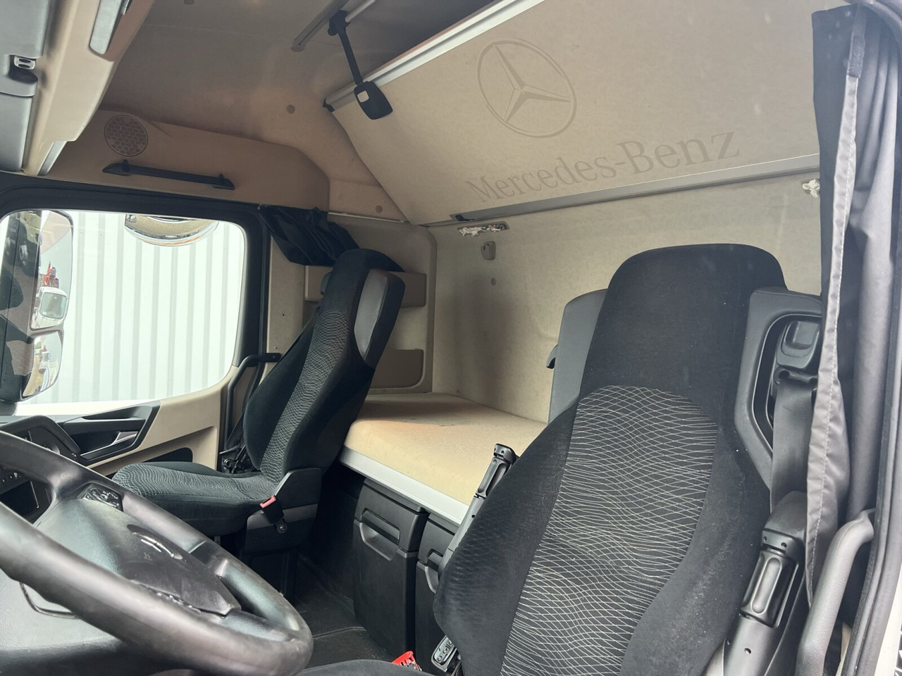 Mercedes-Benz Actros 1842 LS 4x2 Actros 1842 LS 4x2, 6x VORHANDEN - Тягач: фото 4 Mercedes-Benz Actros 1842 LS 4x2 Actros 1842 LS 4x2, 6x VORHANDEN - Тягач: фото 4