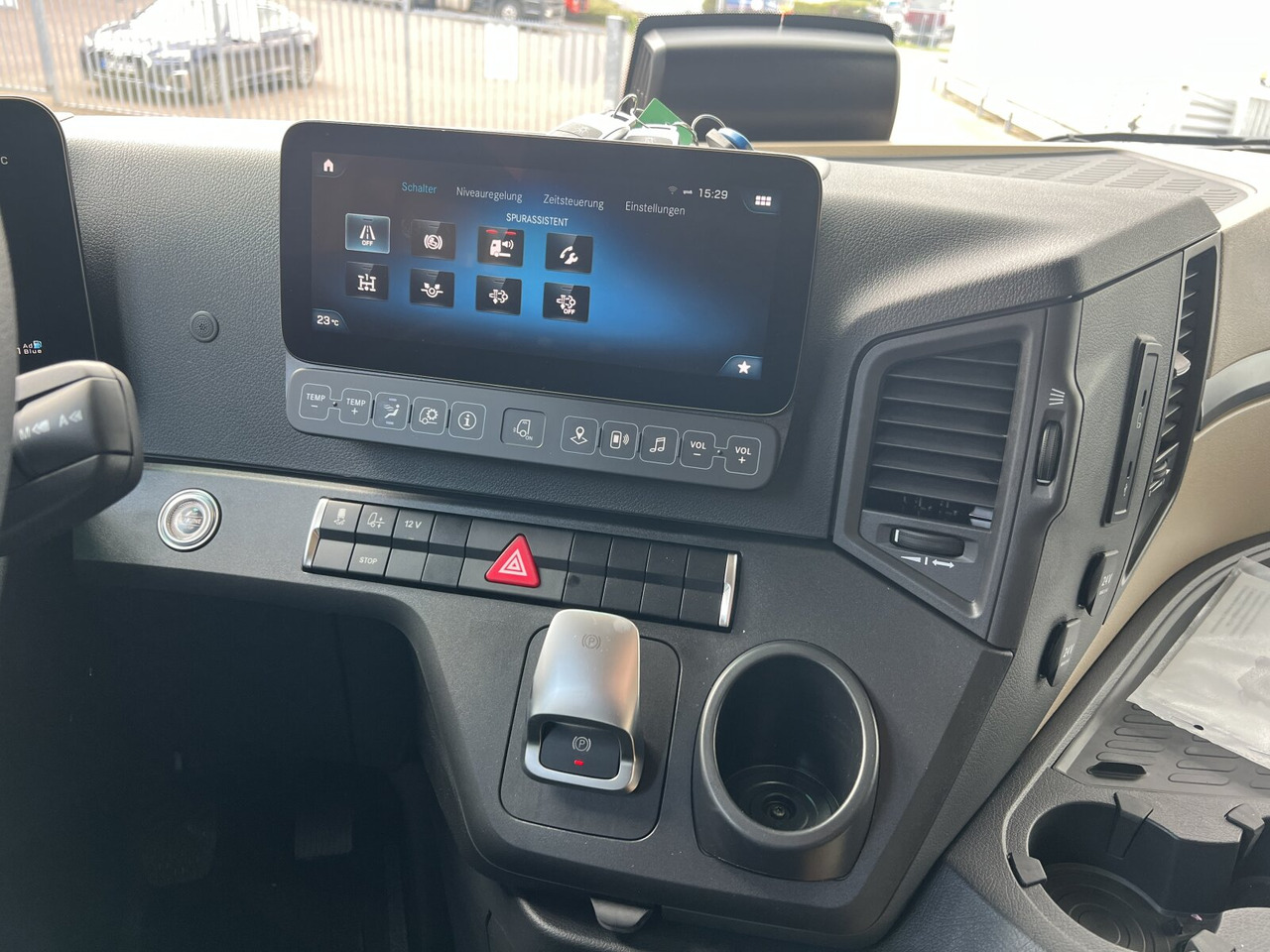 Mercedes-Benz Actros 3363 LS 6x4 Actros 3363 LS 6x4, Retarder, SoloStar, MultimediaCockpit, Navi, LED - Тягач: фото 5 Mercedes-Benz Actros 3363 LS 6x4 Actros 3363 LS 6x4, Retarder, SoloStar, MultimediaCockpit, Navi, LED - Тягач: фото 5