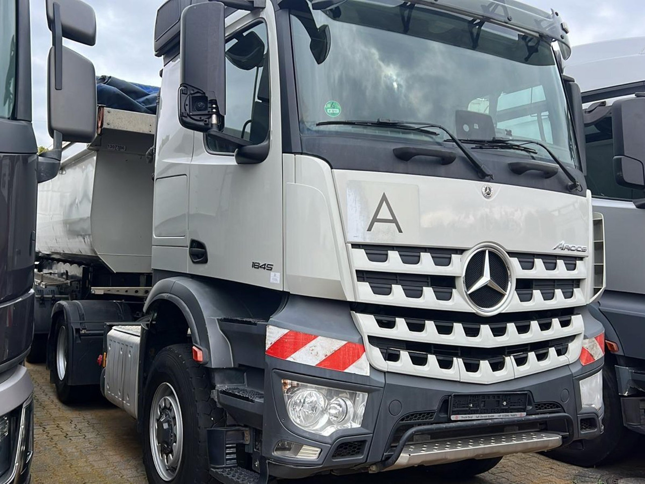 Mercedes-Benz Arocs 1845 LS 4x4 HAD Arocs 1845 LS 4x4 HAD - Тягач: фото 2 Mercedes-Benz Arocs 1845 LS 4x4 HAD Arocs 1845 LS 4x4 HAD - Тягач: фото 2