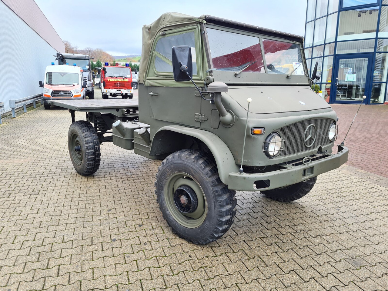 Грузовик бортовой/ Платформа Unimog 404 4x4 S Cabrio 404 4x4 S Cabrio, Benziner: фото 11 Грузовик бортовой/ Платформа Unimog 404 4x4 S Cabrio 404 4x4 S Cabrio, Benziner: фото 11