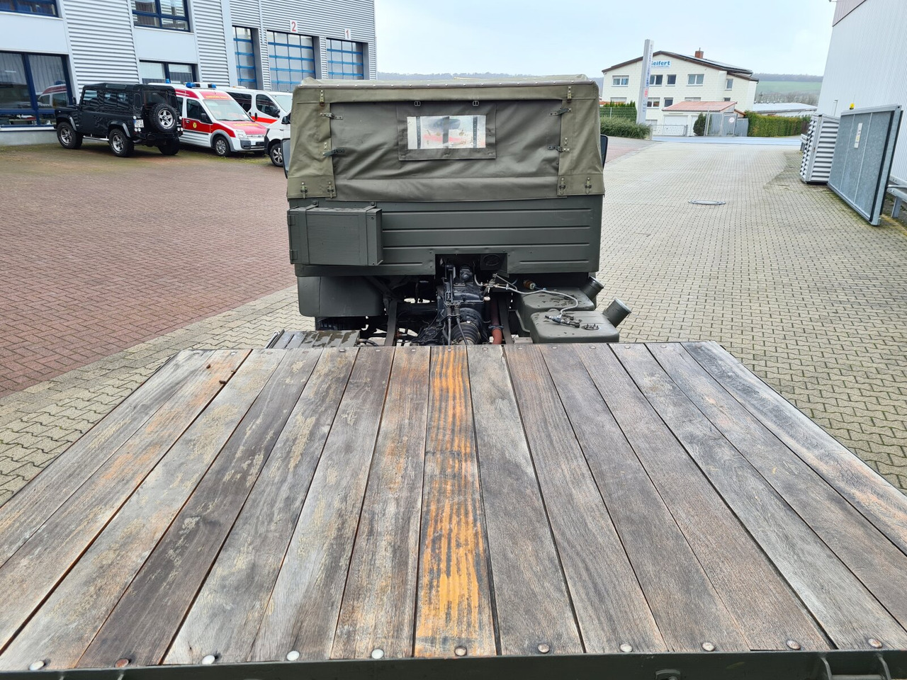 Грузовик бортовой/ Платформа Unimog 404 4x4 S Cabrio 404 4x4 S Cabrio, Benziner: фото 6 Грузовик бортовой/ Платформа Unimog 404 4x4 S Cabrio 404 4x4 S Cabrio, Benziner: фото 6