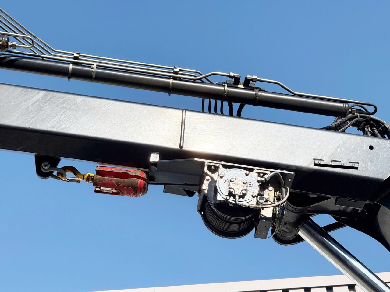 Мобильный кран Unimog U400 4x4 U400 4x4, Frontzapfwelle, Heckkran Hiab XS 144-E4 HiDuo, Seilwinde, Funk: фото 6 Мобильный кран Unimog U400 4x4 U400 4x4, Frontzapfwelle, Heckkran Hiab XS 144-E4 HiDuo, Seilwinde, Funk: фото 6